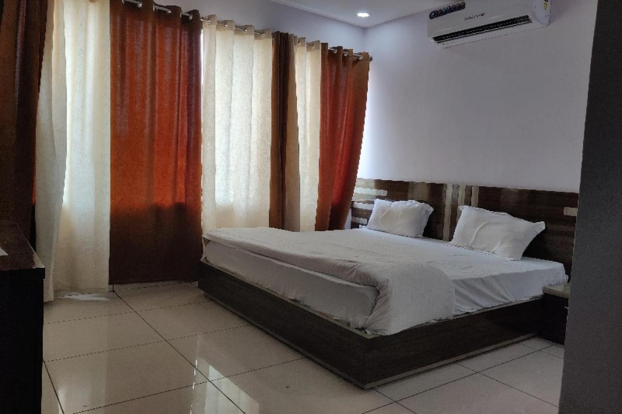 Oyo Hotel Laksh Kurukshetra 外观 照片