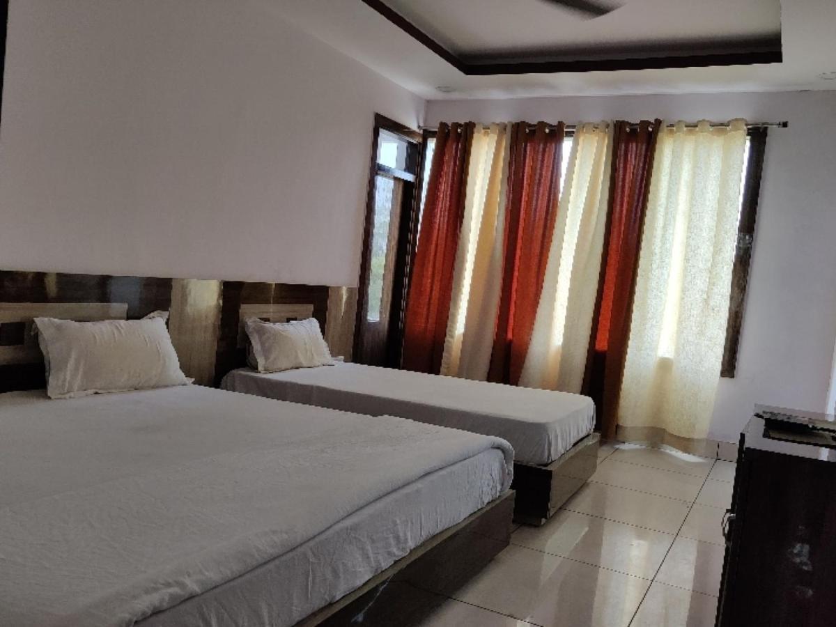 Oyo Hotel Laksh Kurukshetra 外观 照片